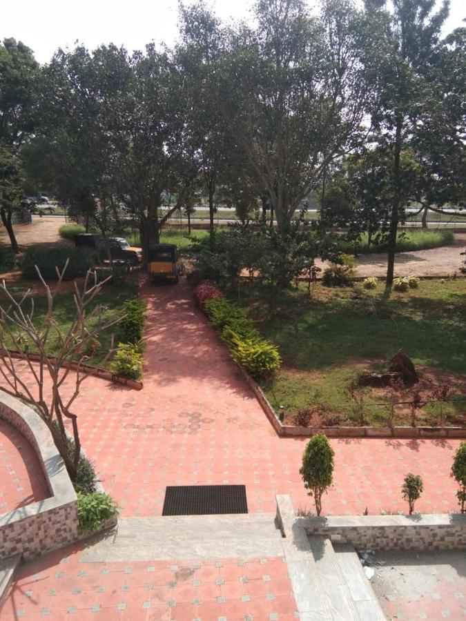 Kstdc Hotel Mayura Pavithra Yediyur Kunigal 외부 사진